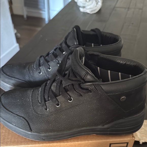 Mozo Kitchen Crew Anti Slip Oil Resistant Sneakers - Picture 3 of 4